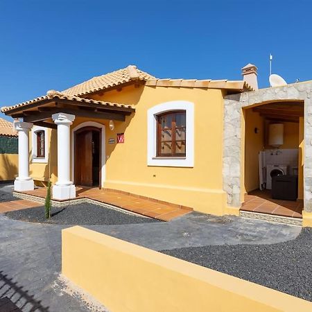 Villa Helen - Heated Pool Wifi Smarttv Barbecue Corralejo Bagian luar foto